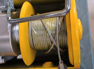 ERY-E系列多功能三項(xiàng)微型卷揚(yáng)機(jī)提升機(jī)